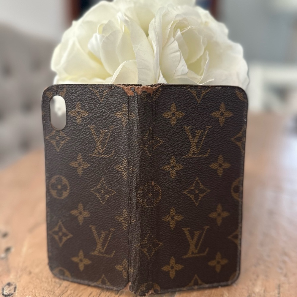 🌺 Louis Vuitton IPhone XS Max Folio Case 🌺